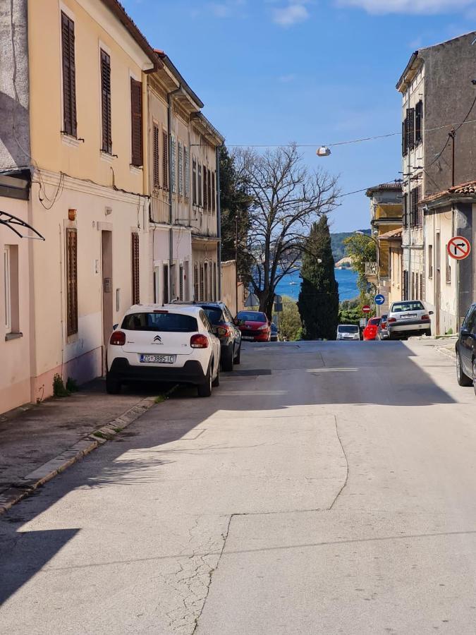 Atraktivan Stan U Blizini Pulske Arene !! PUY Exterior foto